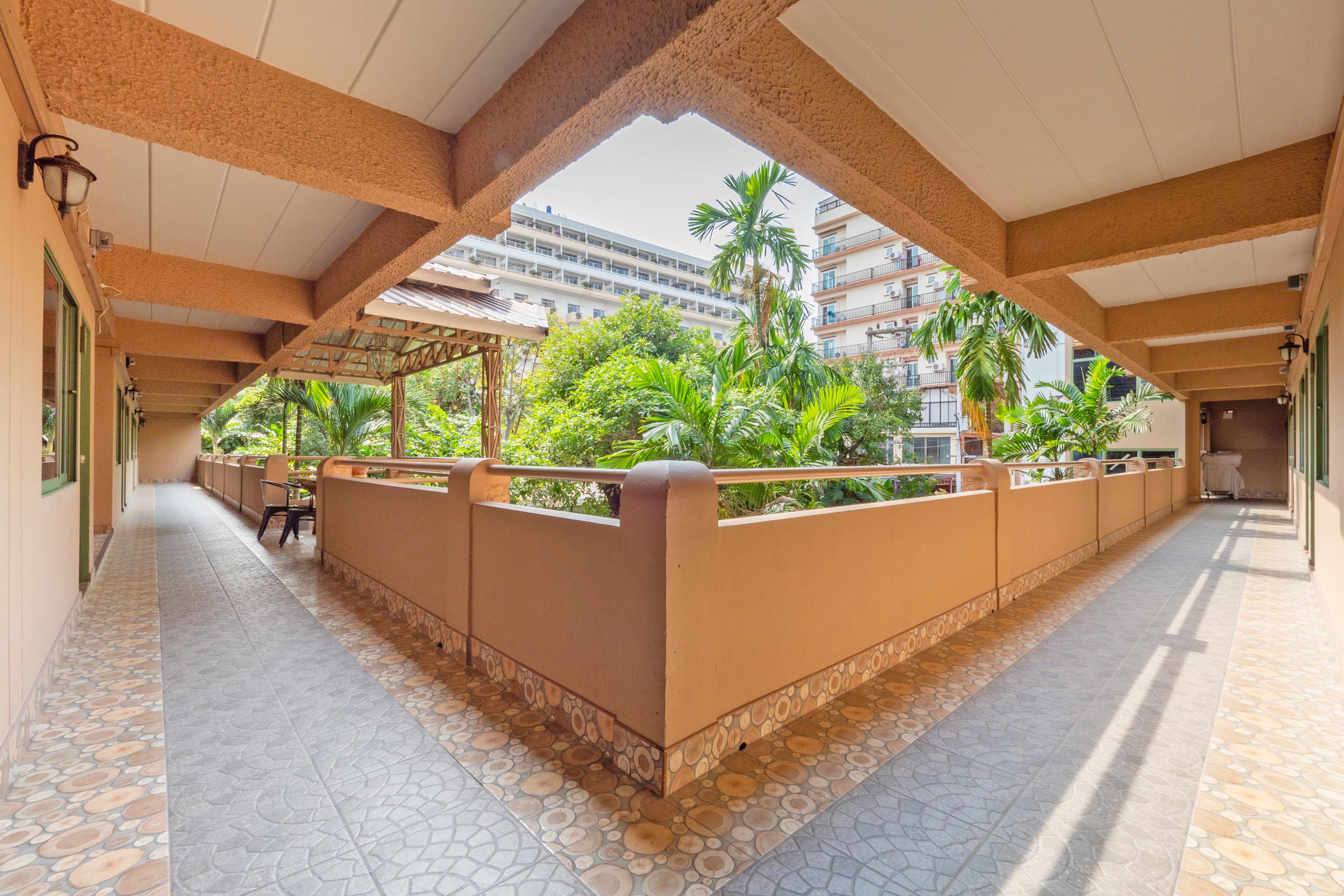 The One Sabai Living Pattaya Hotell Eksteriør bilde