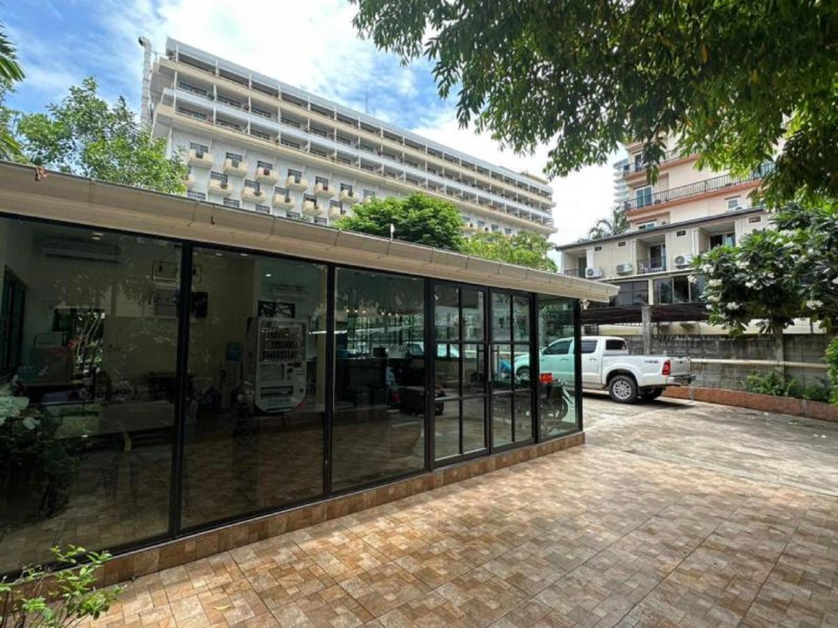 The One Sabai Living Pattaya Hotell Eksteriør bilde